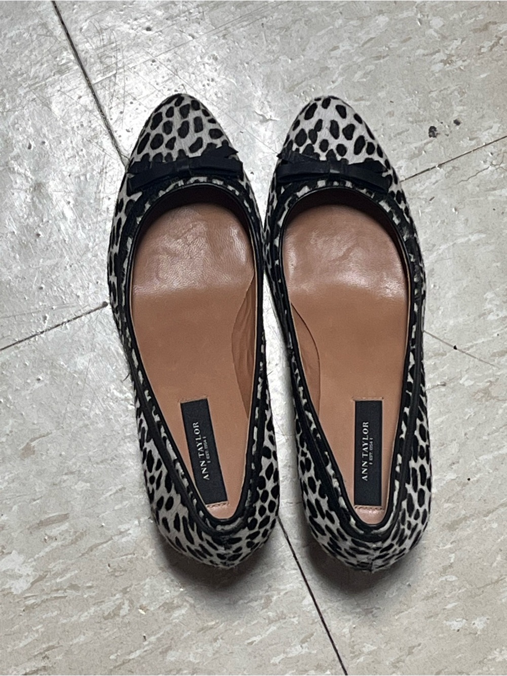 Women’s Ann Taylor Leopard High Heels Pumps Stiletto Shoes 6.5 Black & White